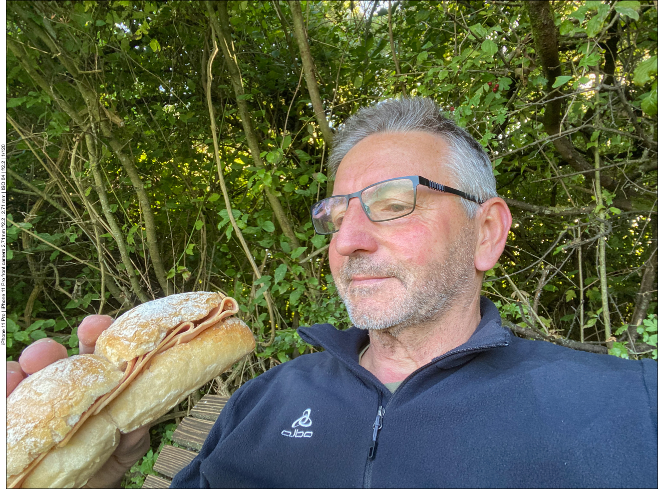 Pause mit belegtem Doppelweck ;-)