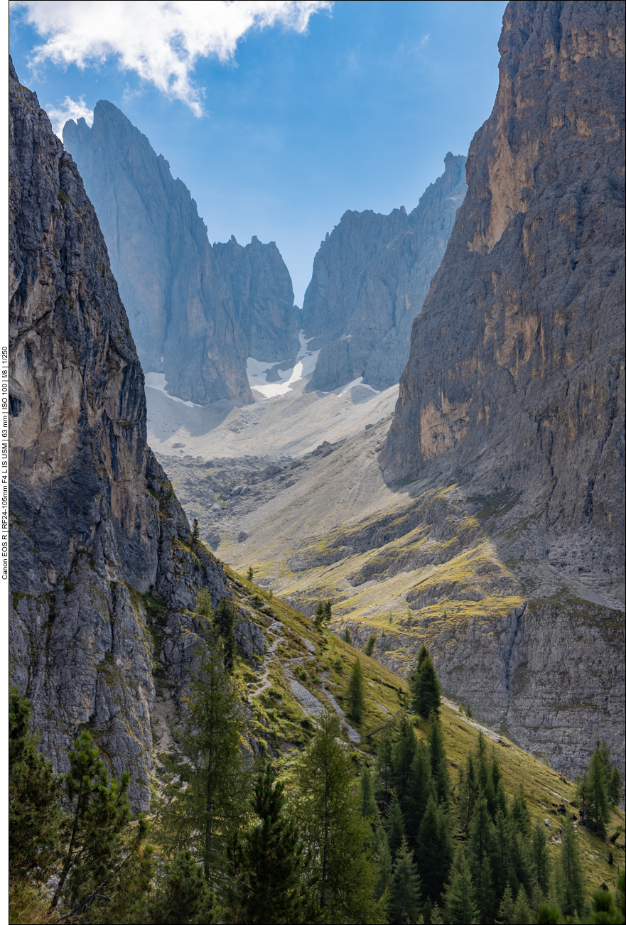 Links sieht man unseren Pfad