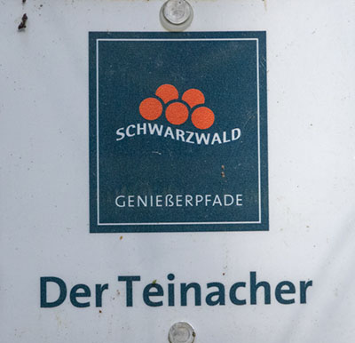 Kennzeichnung des Premiumwanderwegs "Der Teinacher"