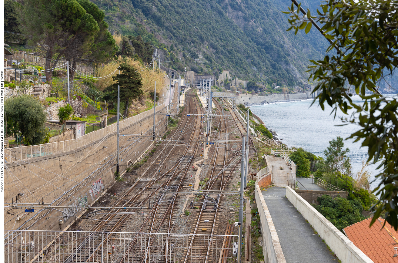... und hier unser heutiger Zielpunkt mit der Bahn, der Bahnhof von Corniglia
