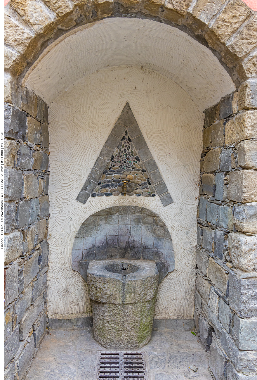 Öffentlicher Brunnen