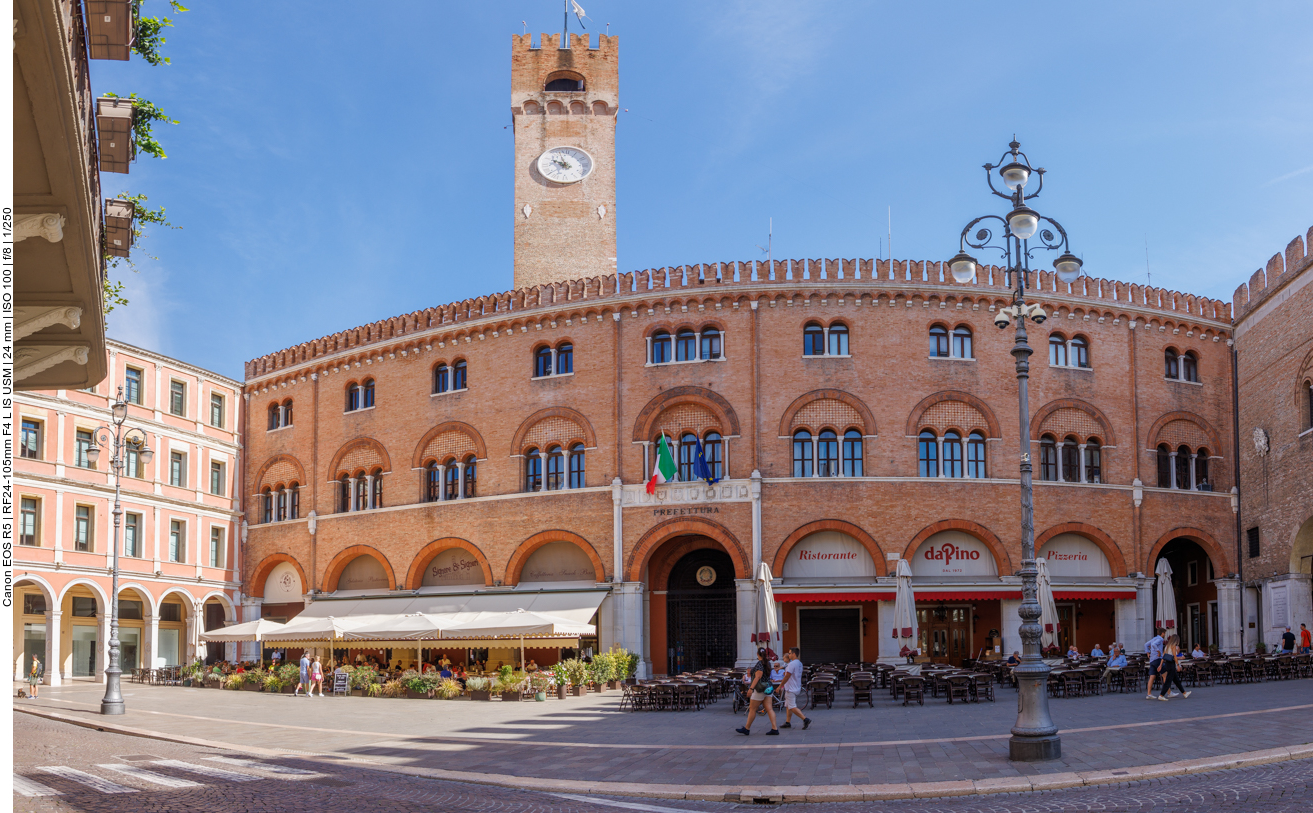 Die Präfektur und der "Bürgerliche Turm"