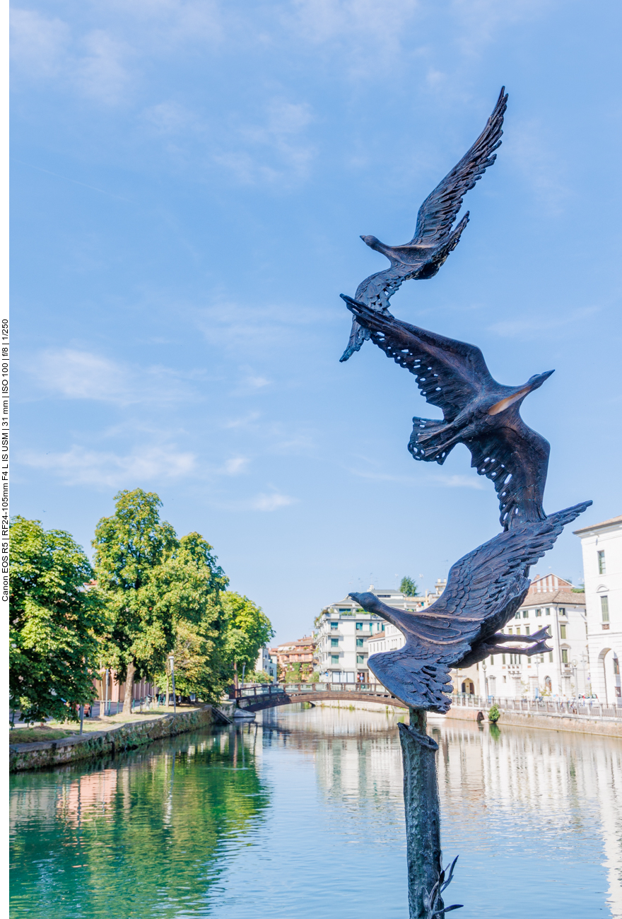 ... und moderne Skulpturen