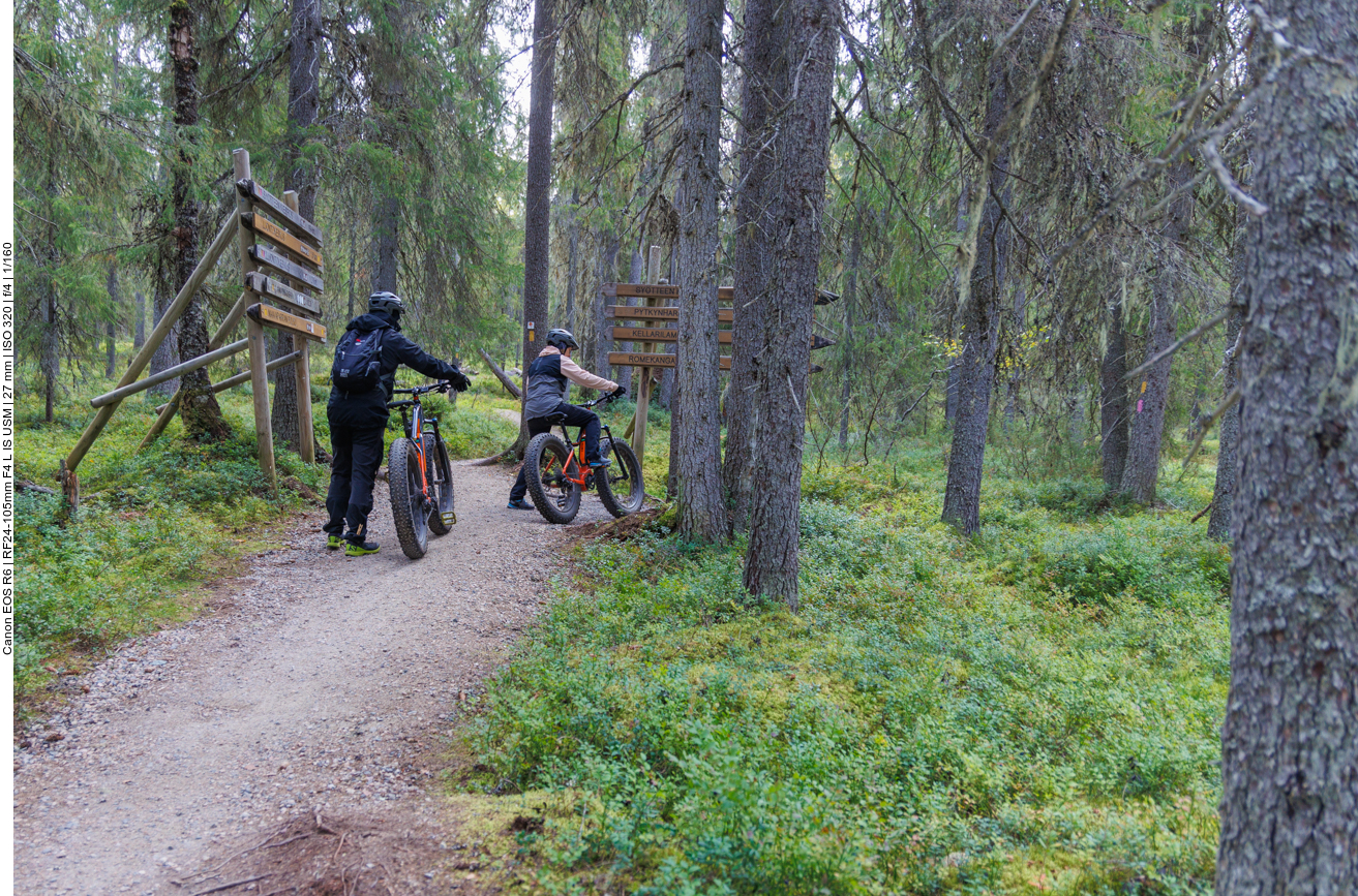 Ab und an trifft man auf Fatbike FahrerInnen. Aber warum schieben die? Die haben doch elektische Hilfe ;-)