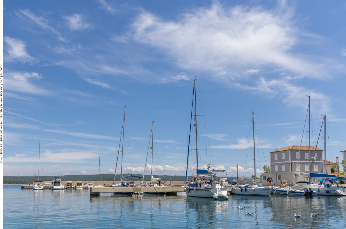 ... auf der über eine Brücke zu erreichende Nachbarinsel Lošinj