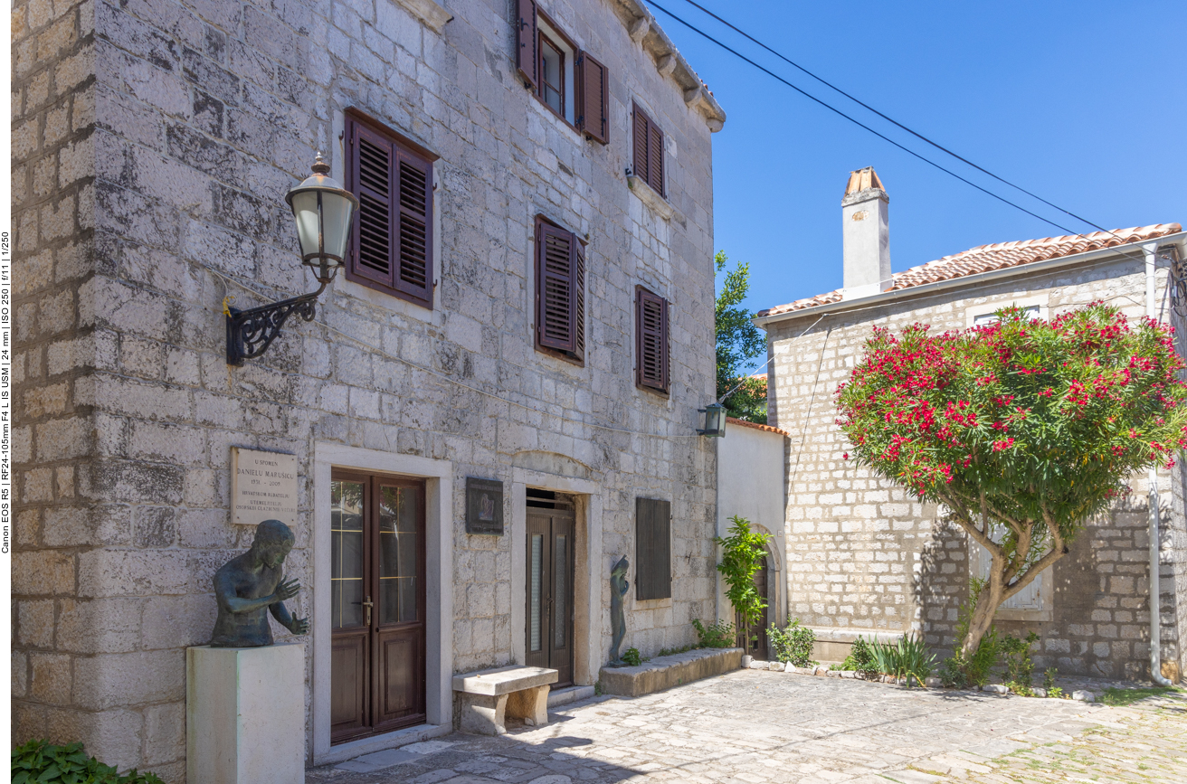 Spaziergang durch Osor