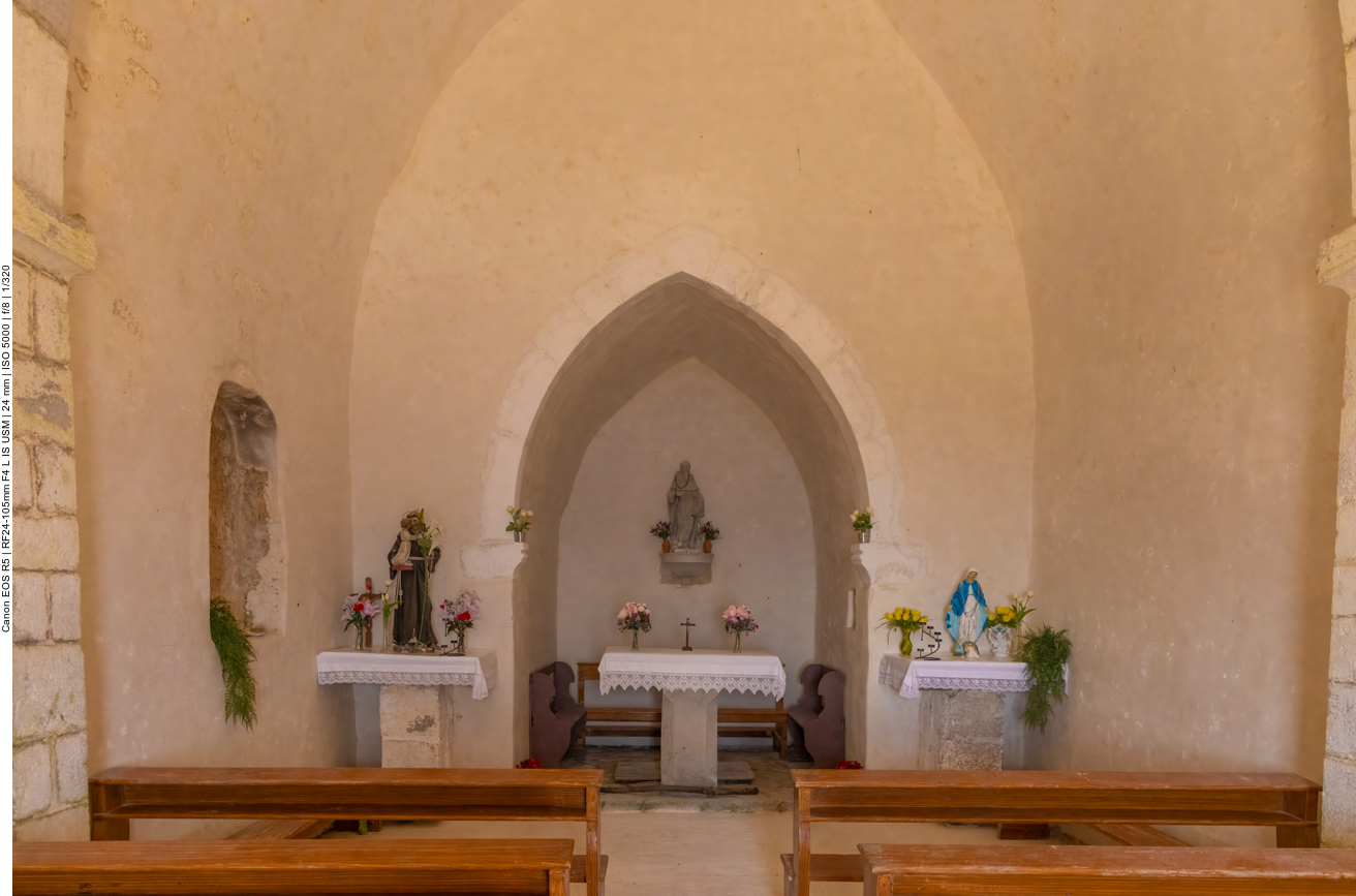 Im Inneren des Kirchleins