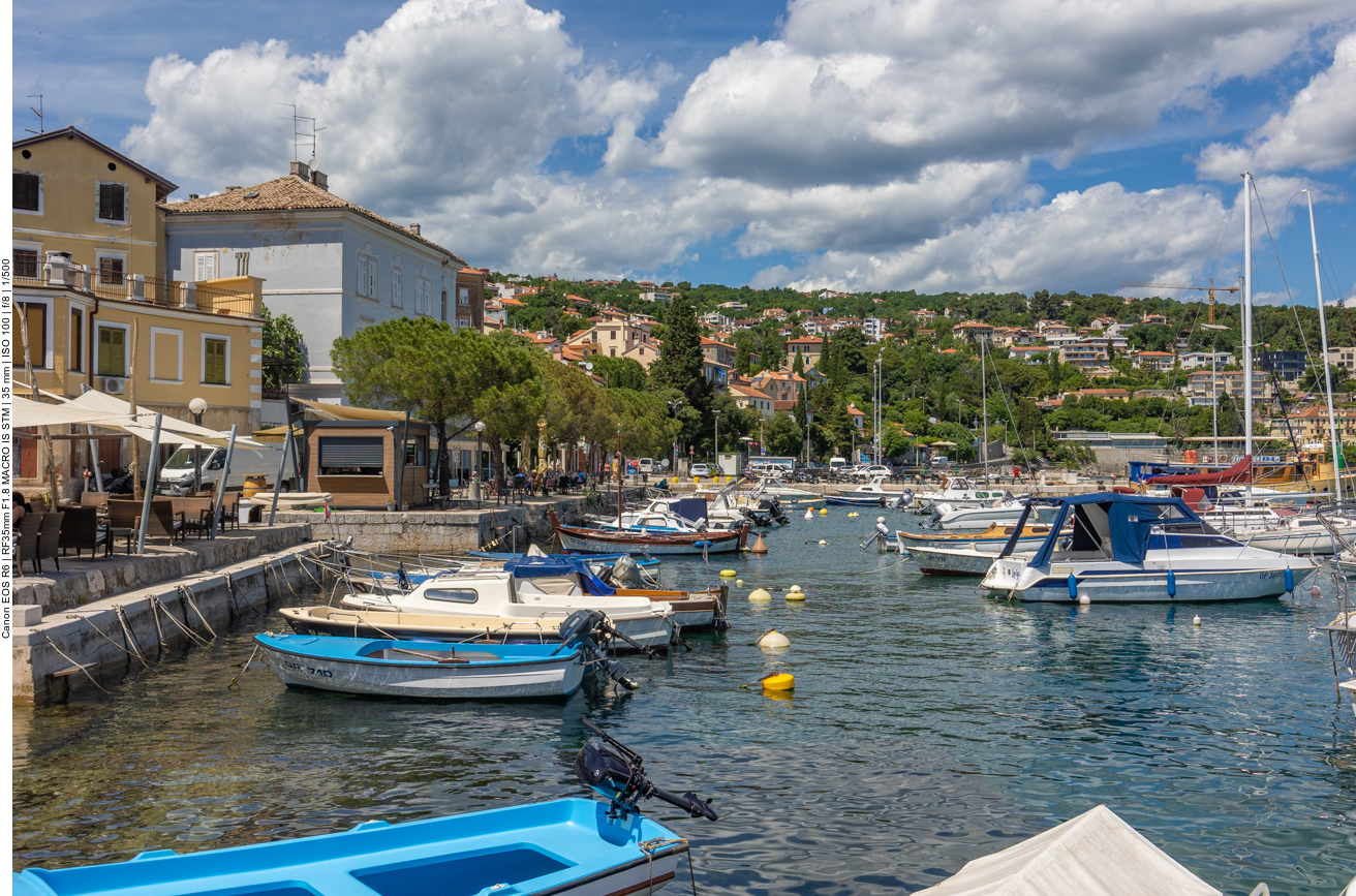 Nach der (recht kurzen) Wanderung genießen wir das gemächliche Treiben ...