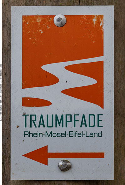 Kennzeichnung des Wanderwegs Eltzer Burgpanoramaweg