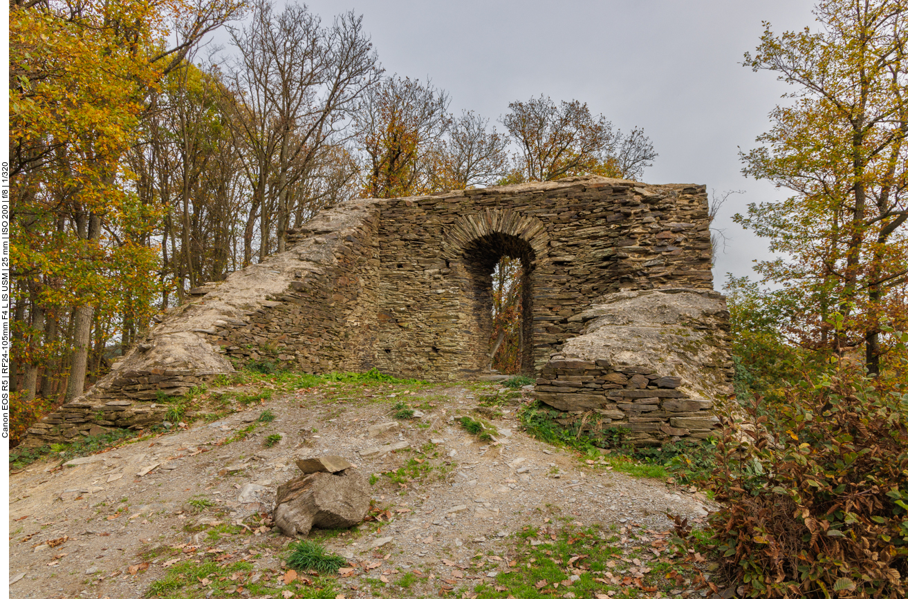 Die geheimnisvolle Ruine "Hellkirch"