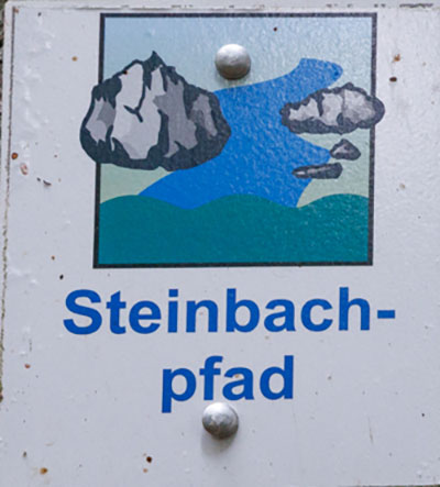 Kennzeichnung des Premiumwanderwegs "Steinbachpfad"