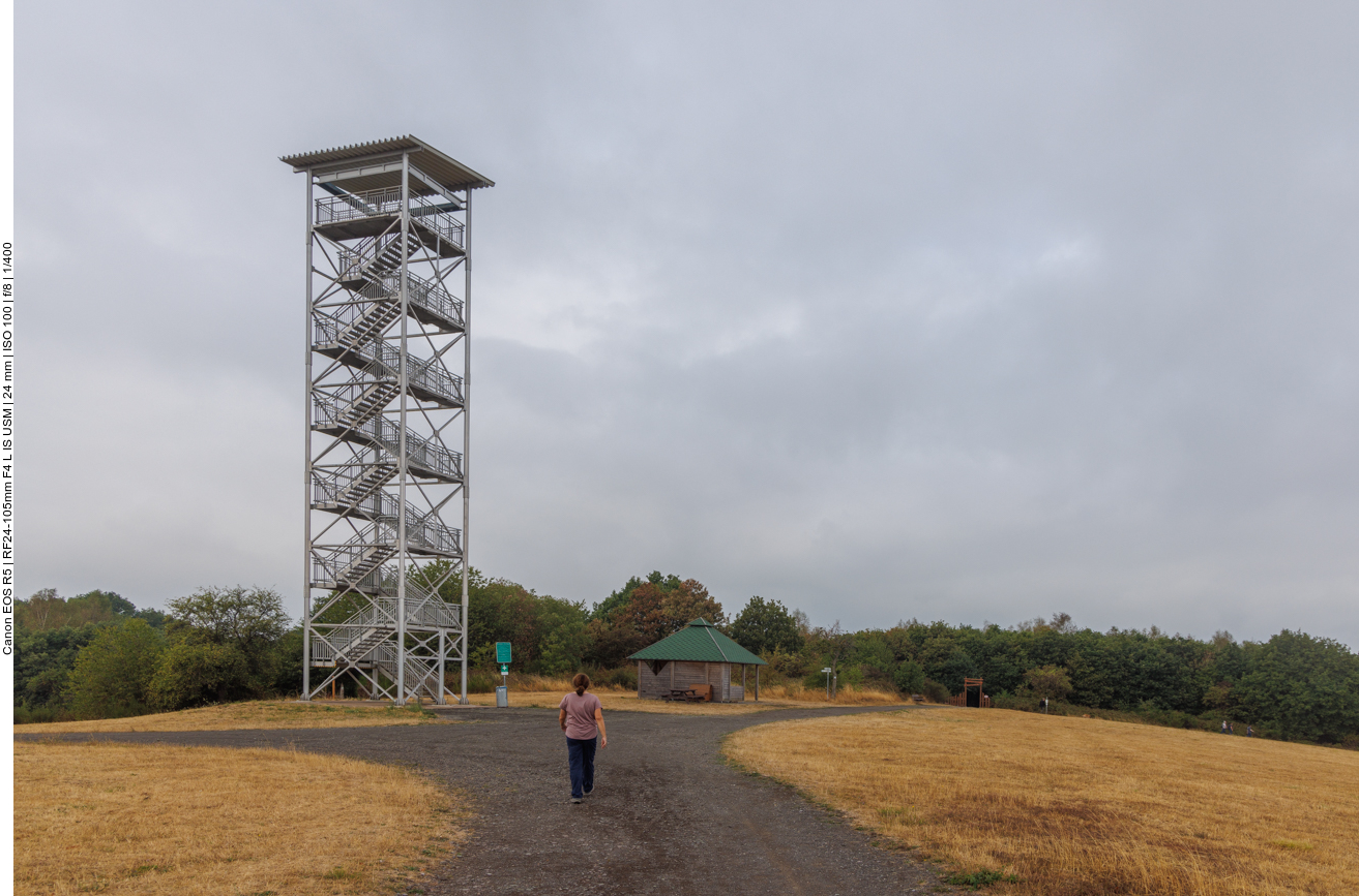 Panoramaturm (120 Stufen) auf dem Betzenhübel (427m). Der höchste Punkt der Tour
