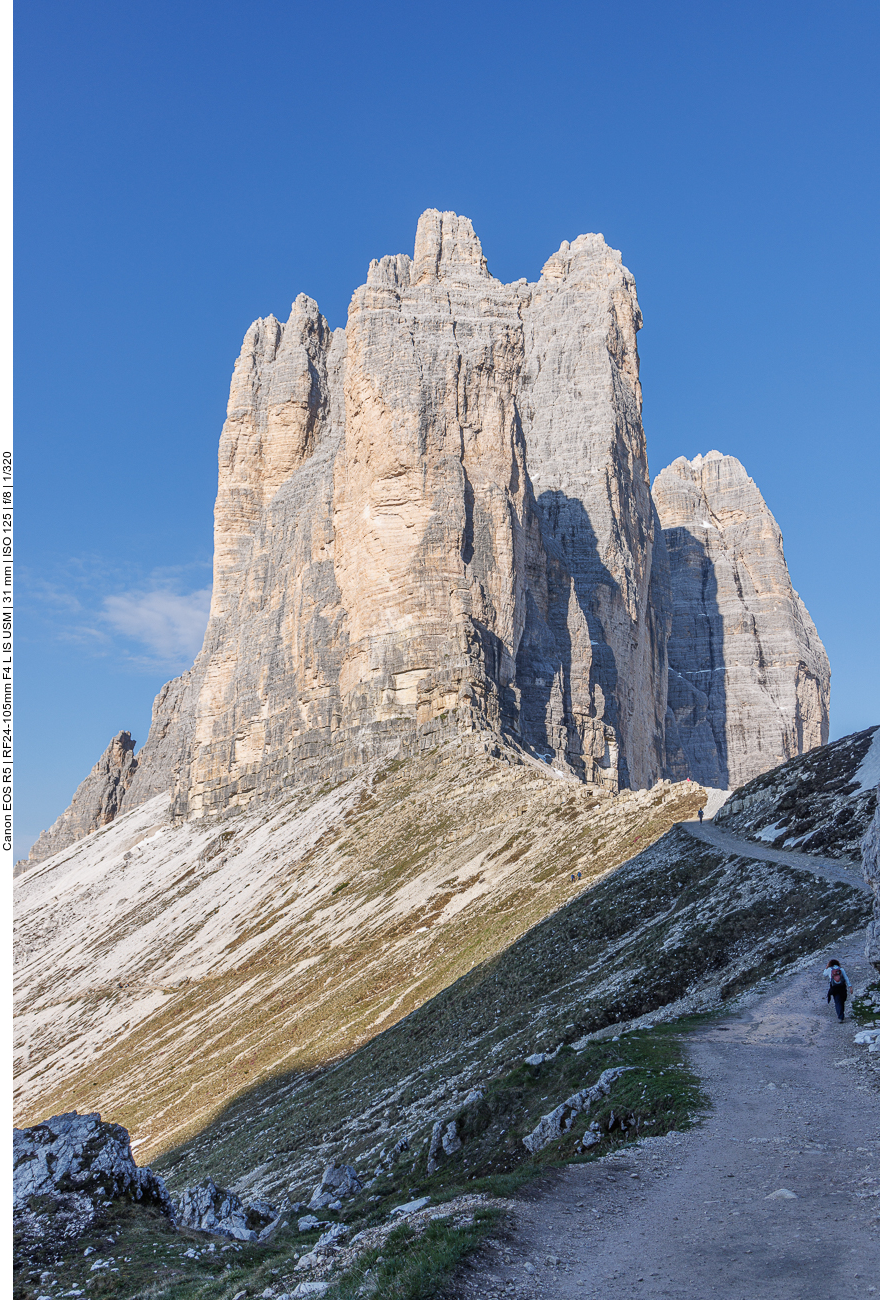 Nochmals die Zinnen von der Seite 