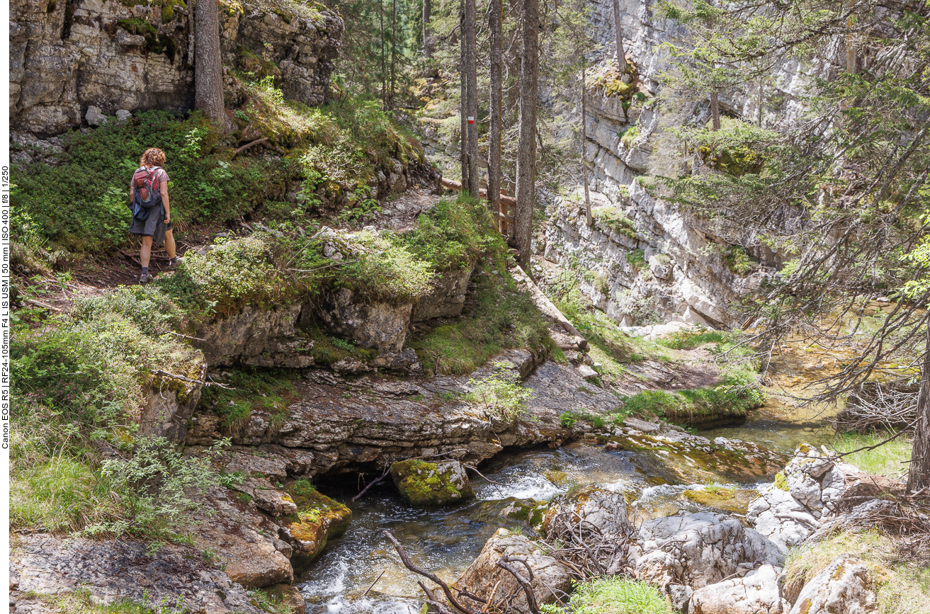Auf dem Pfad folgen wir dem Torrente