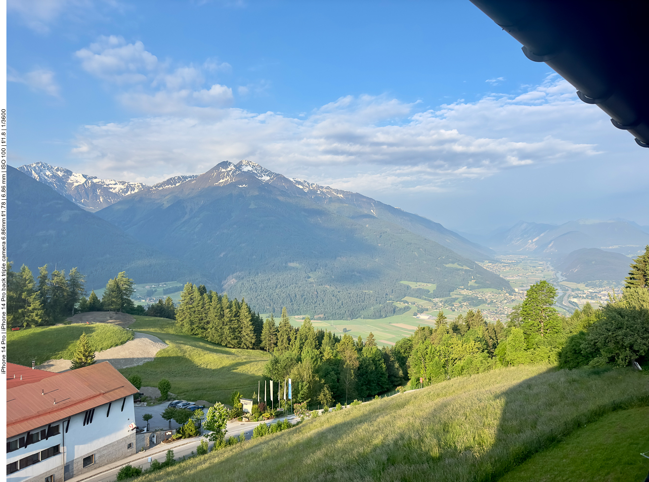 Morgendlicher Blick vom Balkon 