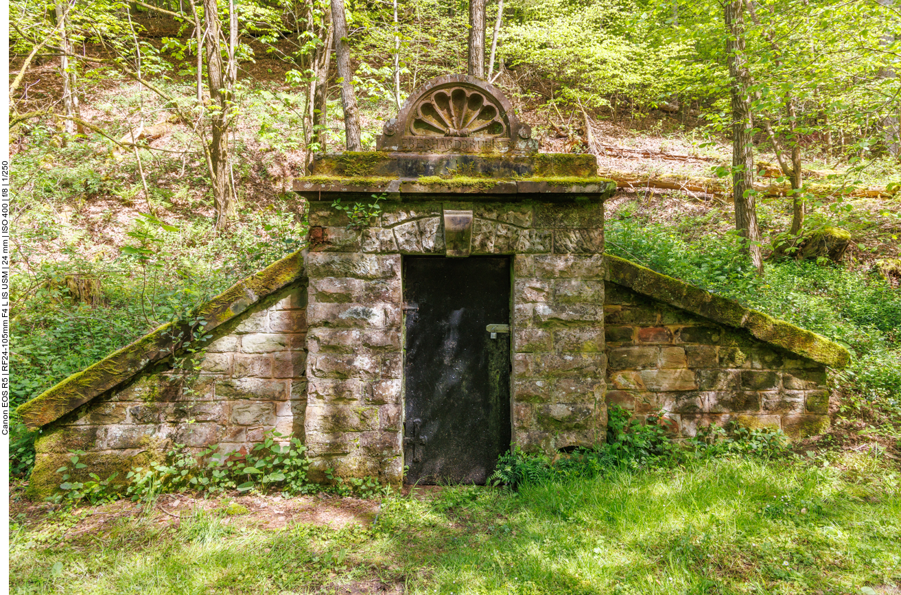 Portal des Eberhardbrunnens 