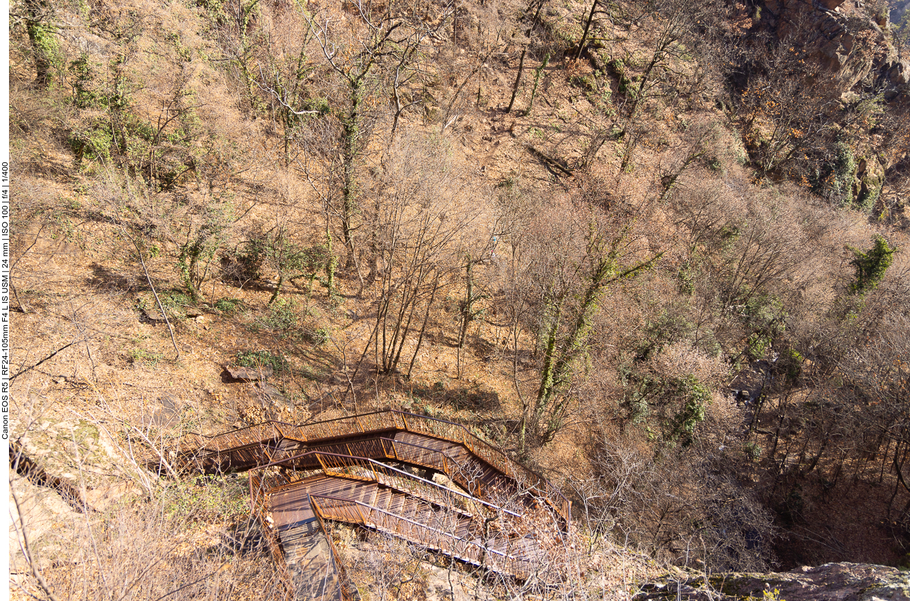 Noch einmal geht es tief hinab ... 