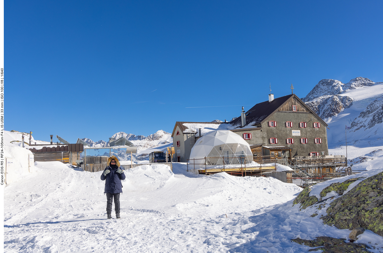Warm eingepackt erkunden wir die Gegend 