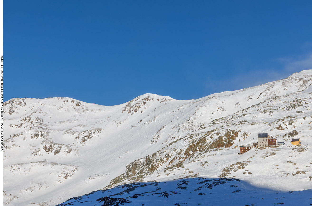 Nach dem Frühstück machen wir uns auf den Weg ins Tal 