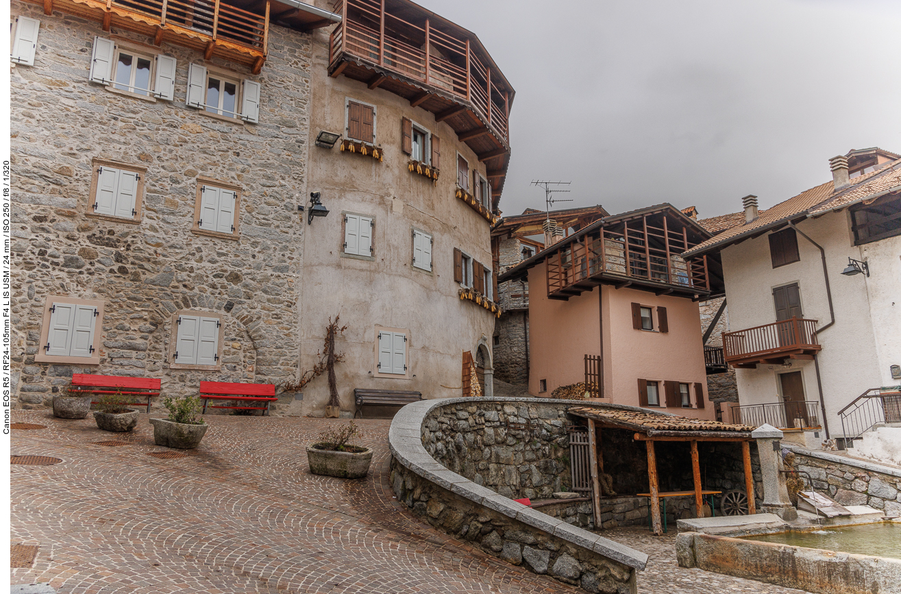 Häuser am Brunnenplatz