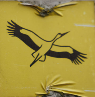 Kennzeichnung des Wanderwegs "Storchen- und Libellenweg"