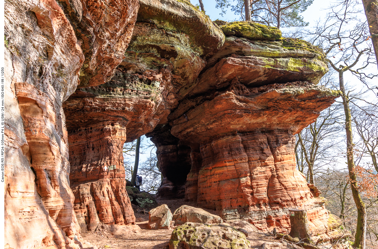 Durchbrüche im Felsen