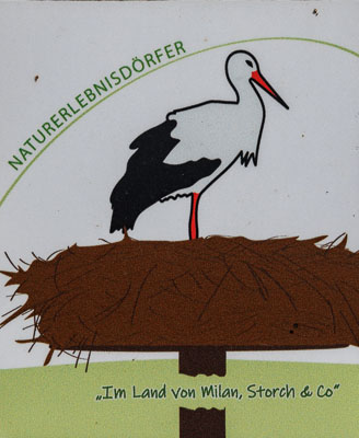 Kennzeichnung des Wanderwegs "Im Land von Milan, Storch & Co"