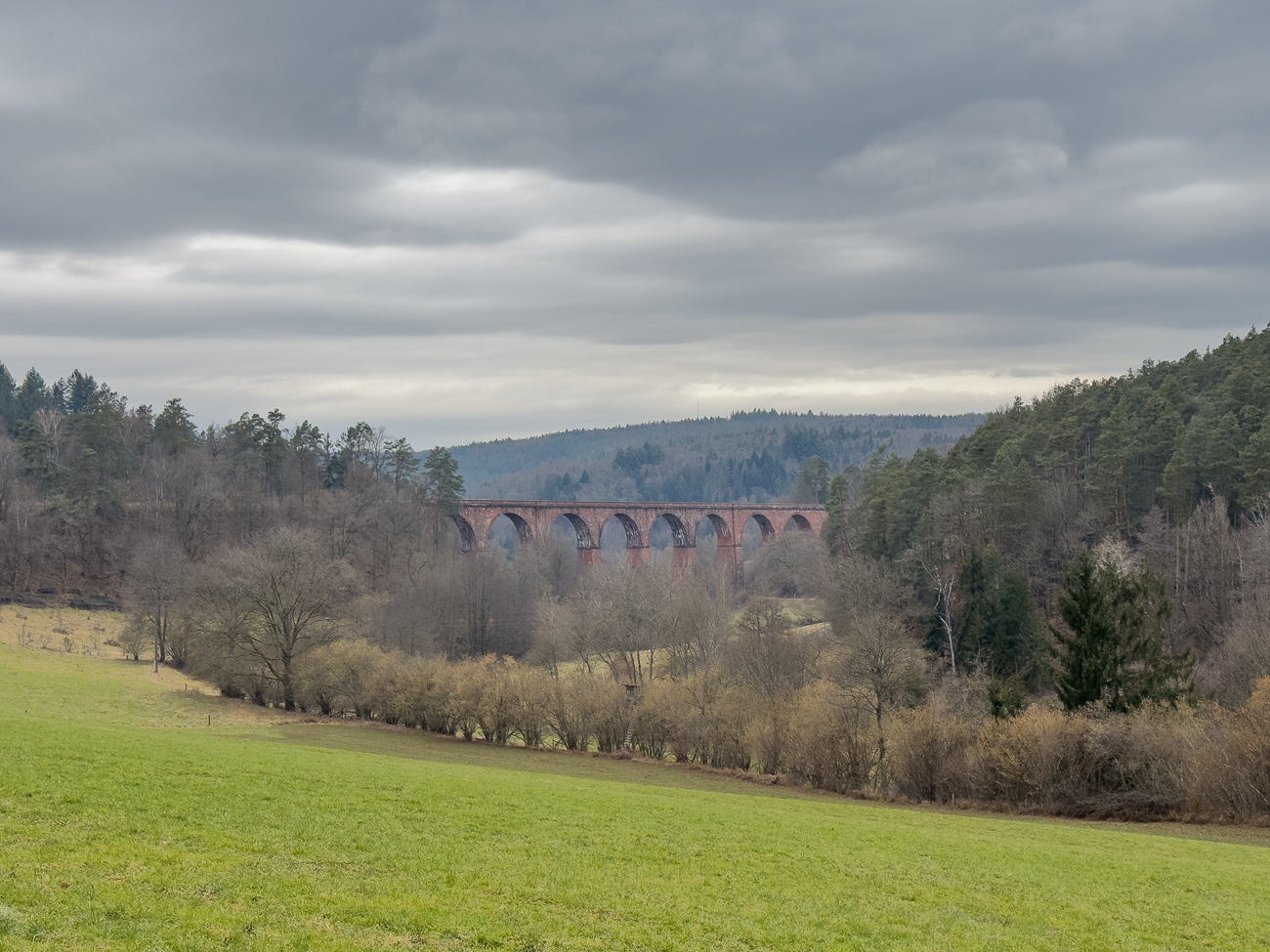 Auf dem Rückweg sehen wir die Brücke von der anderen Seite