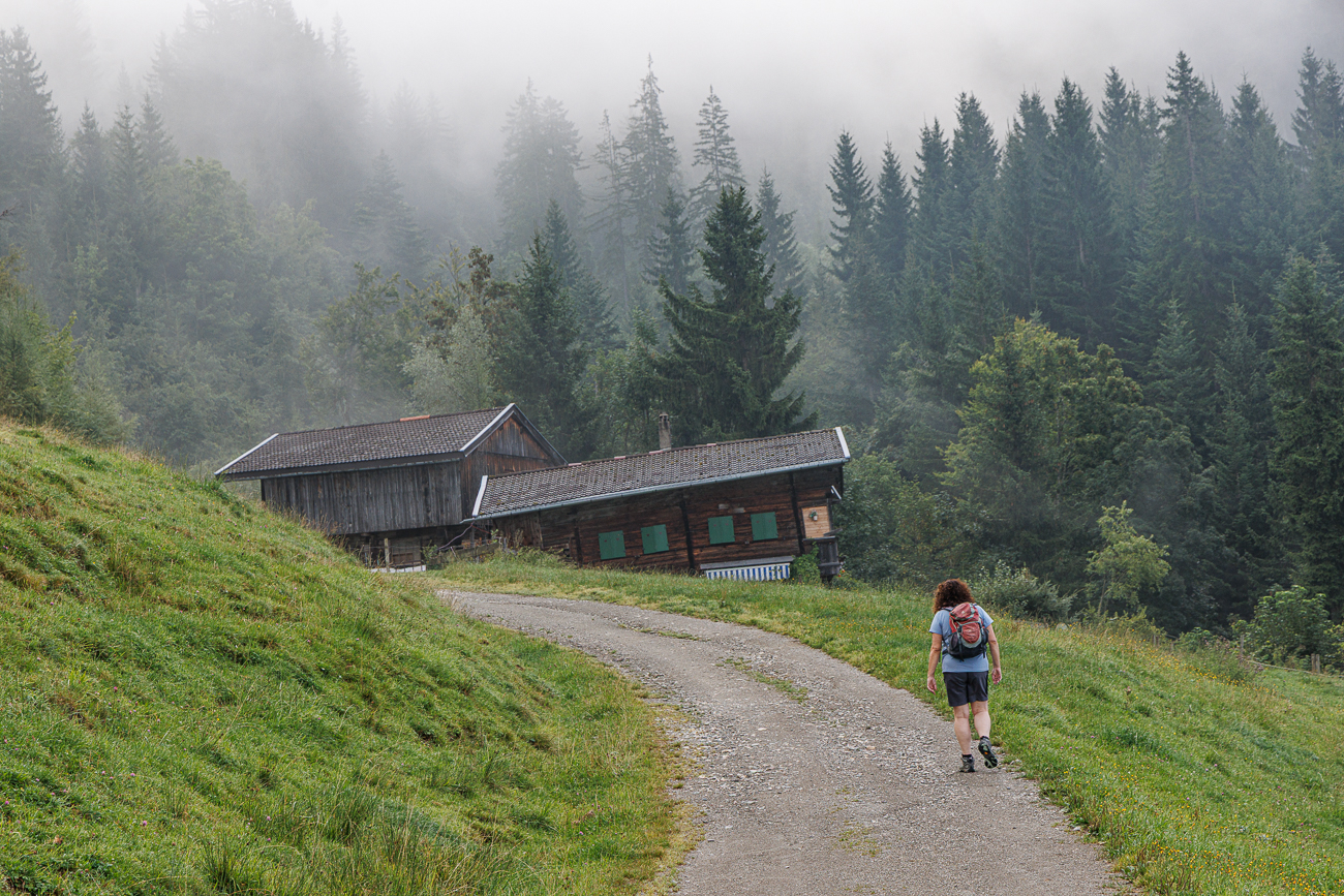 Weiter bergauf, den Wolken entgegen