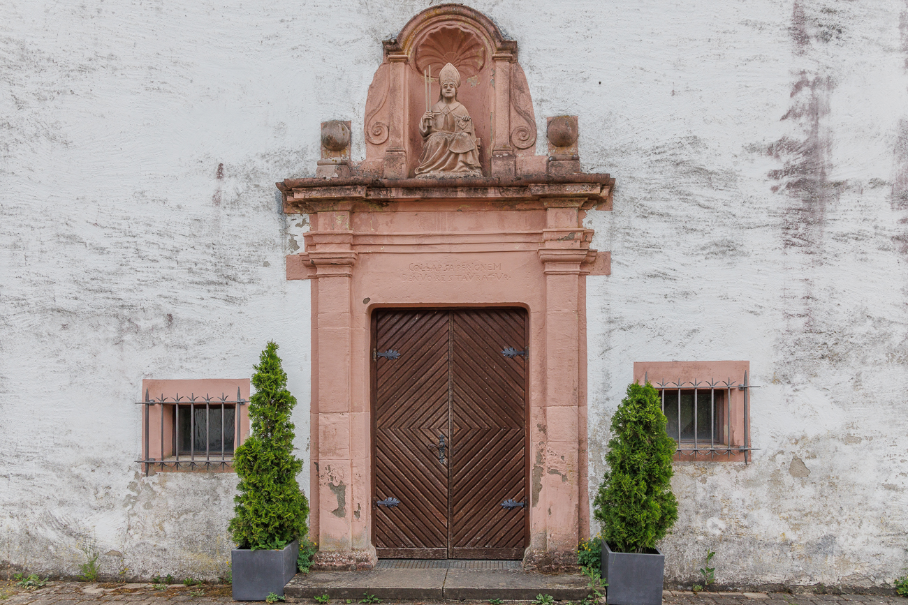 Die Tür zur Kapelle