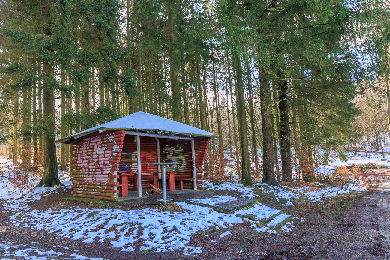 Schutzh&uuml;tte ...