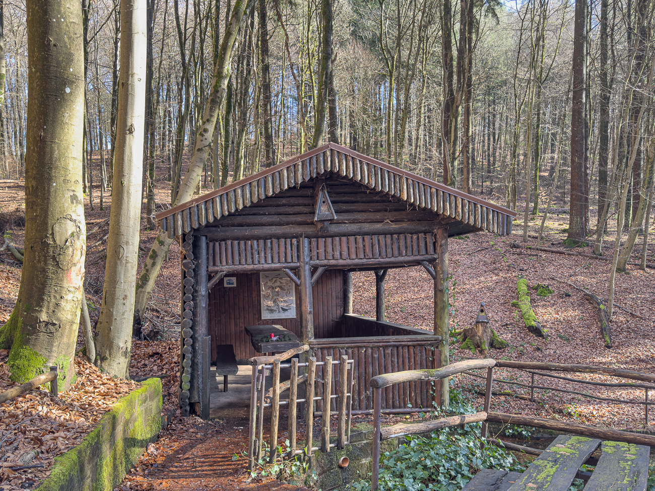 H&uuml;tte am UHU Brunnen